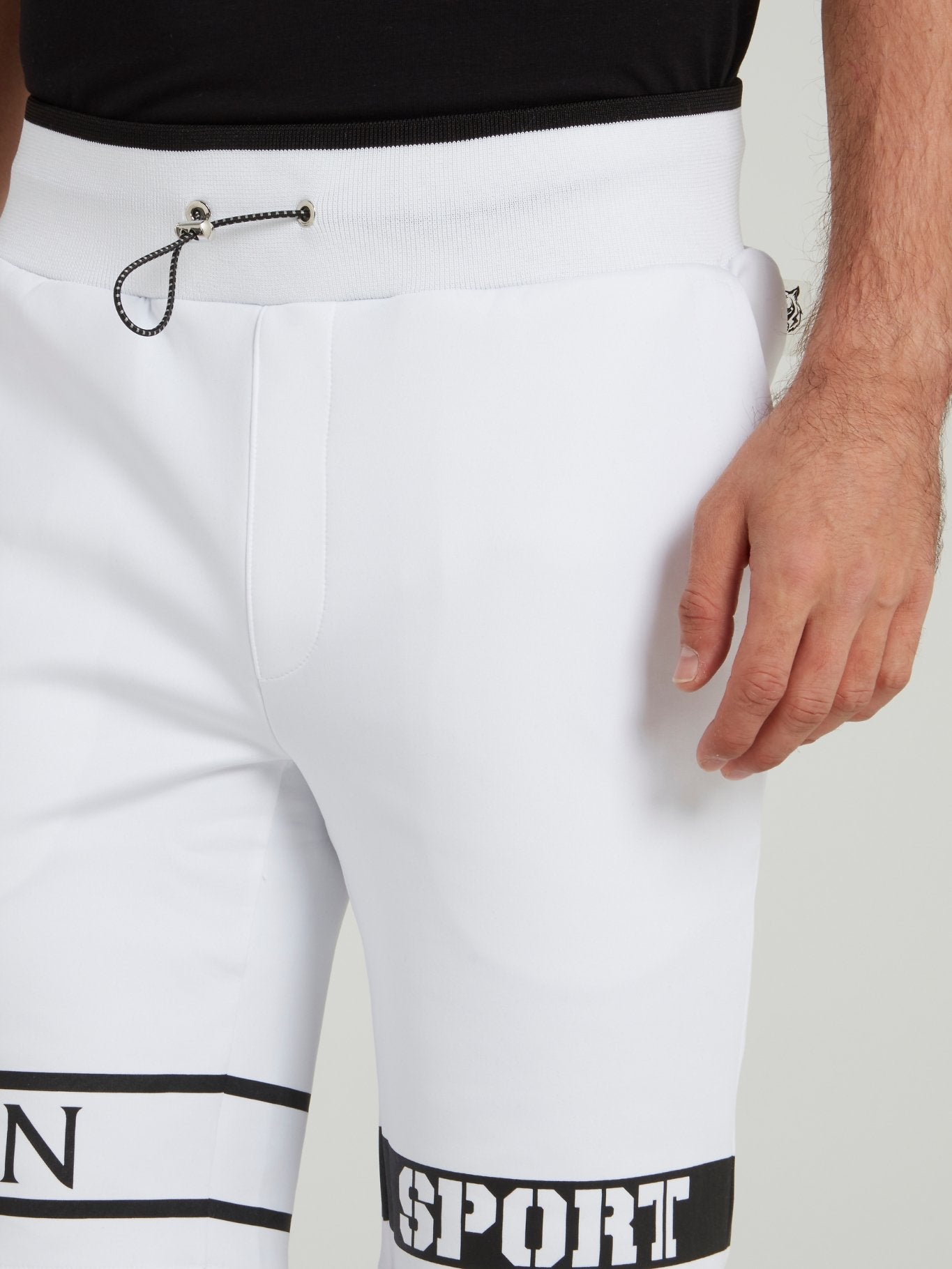 Черные спортивные леггинсы с надписями