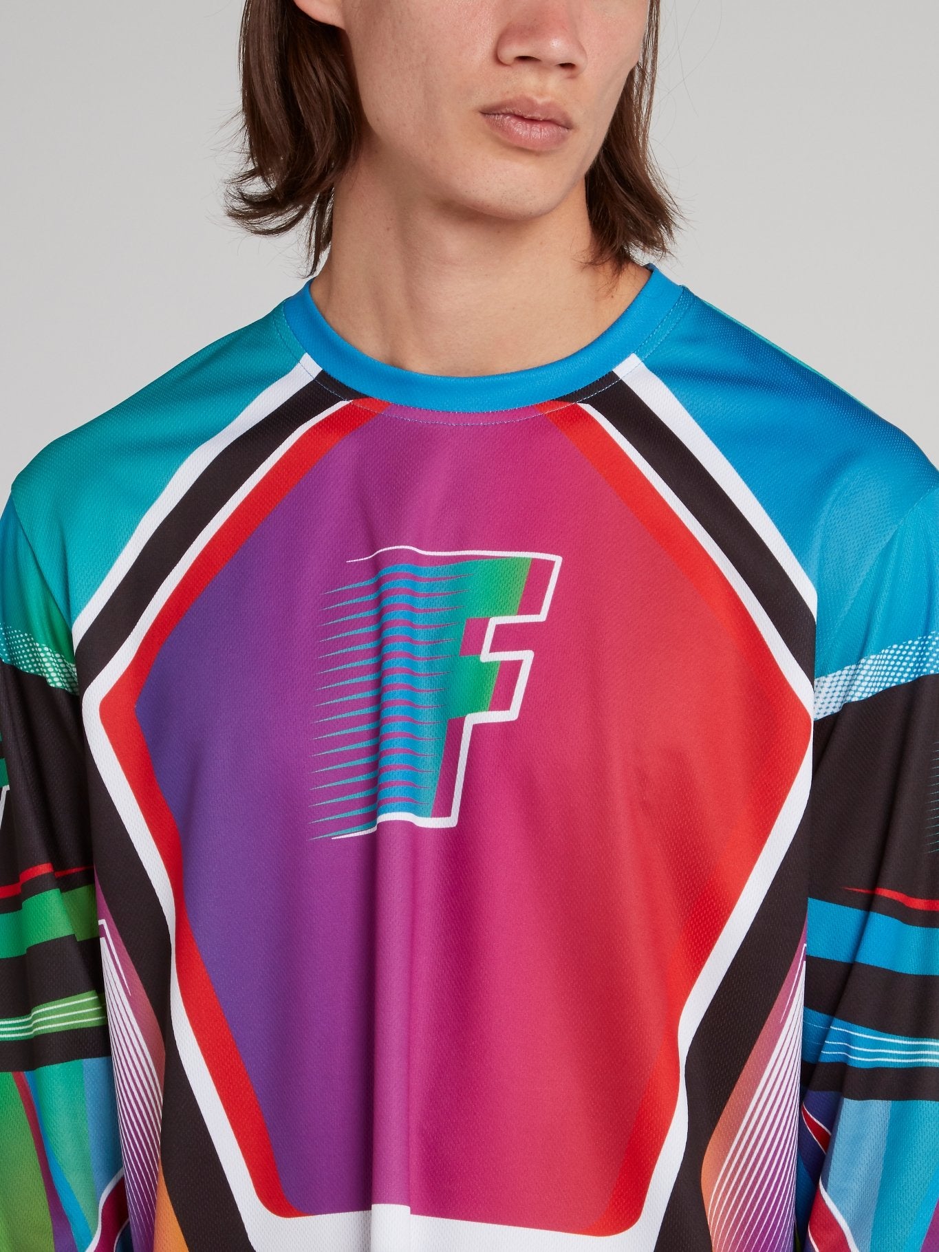 Свитшот с круглым вырезом и логотипом