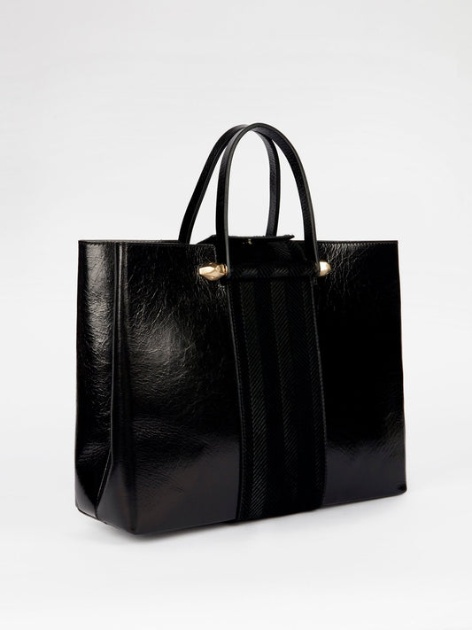 Черная кожаная сумка с декором