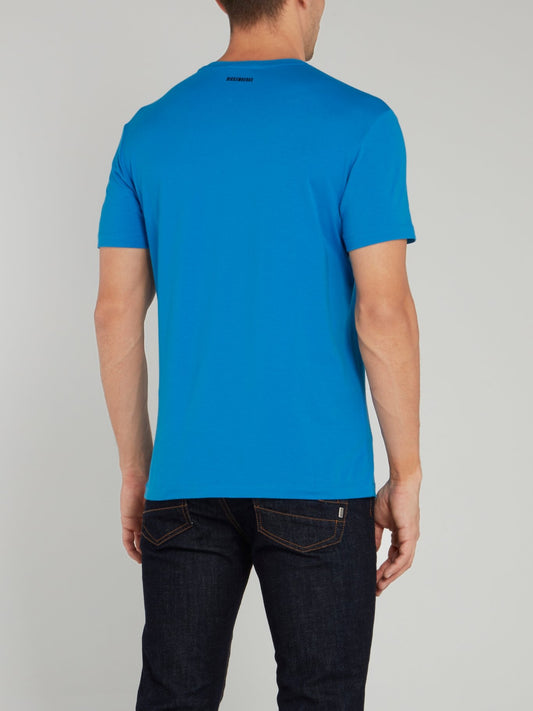 Синяя хлопковая футболка с шевроном