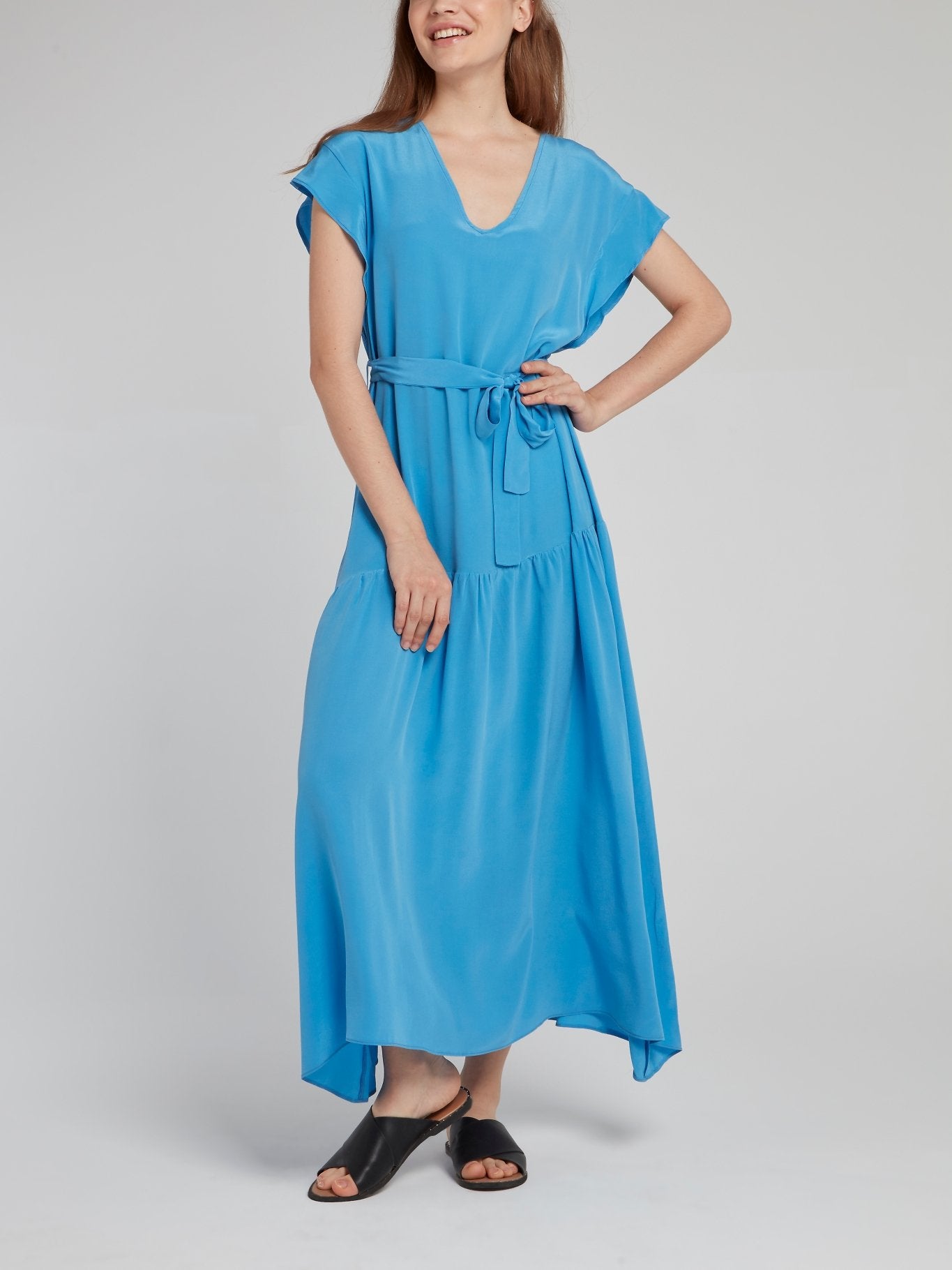 Синее шелковое платье