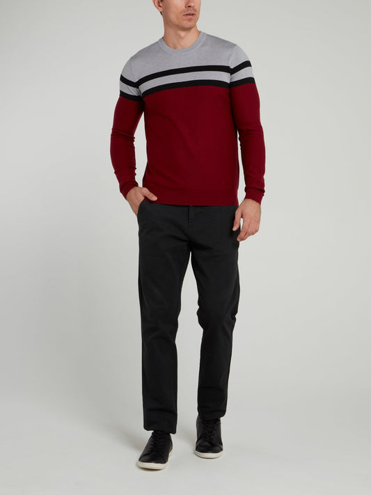 Бордовый свитер с полосками
