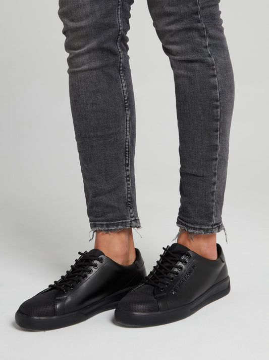 Черные кожаные кроссовки с перфорацией на мыске